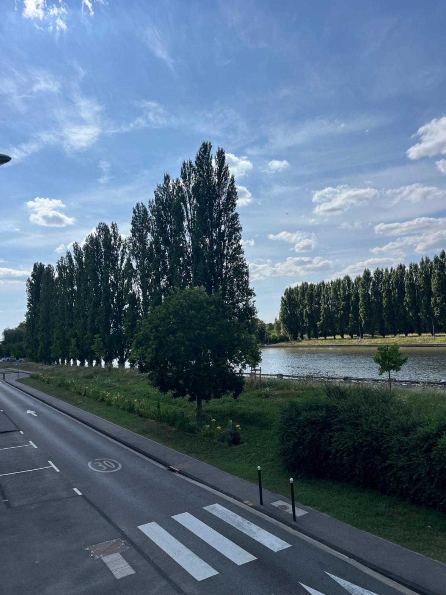 Apartament Le Compiegnois Compiègne Zewnętrze zdjęcie